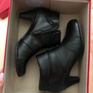 Aerosoles booties